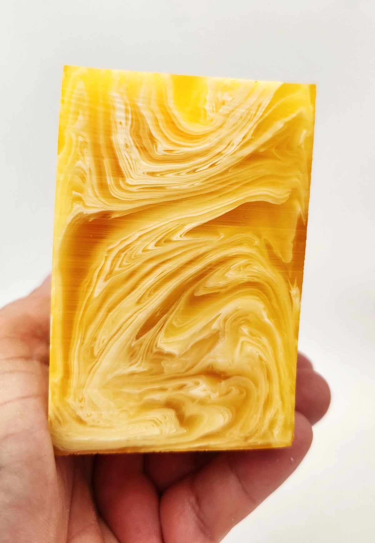 Sarı Hareli Sıkma Kehribar Kütle 520 gr.