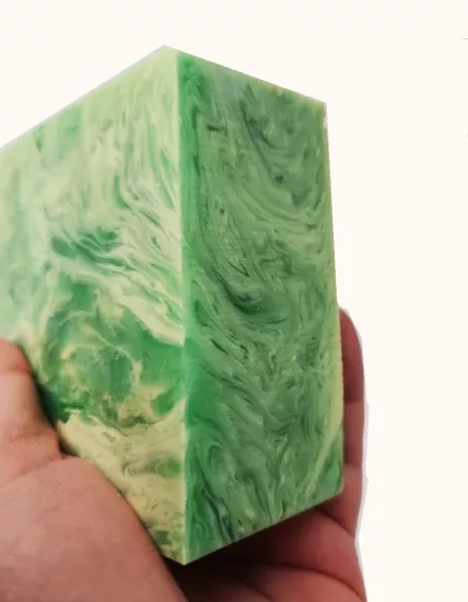 Yeşil Beyaz Hareli Katalin Hammadde